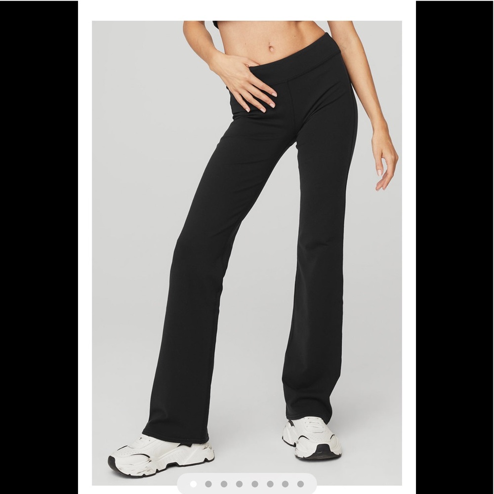 NWOT Alo airbrush low rise bootcut